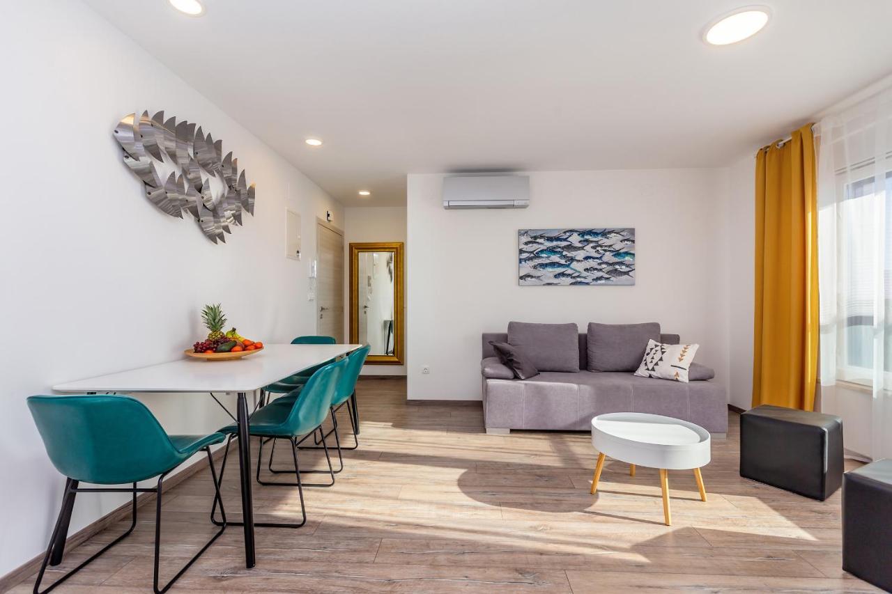 Apartments Luca Krk Town Bagian luar foto
