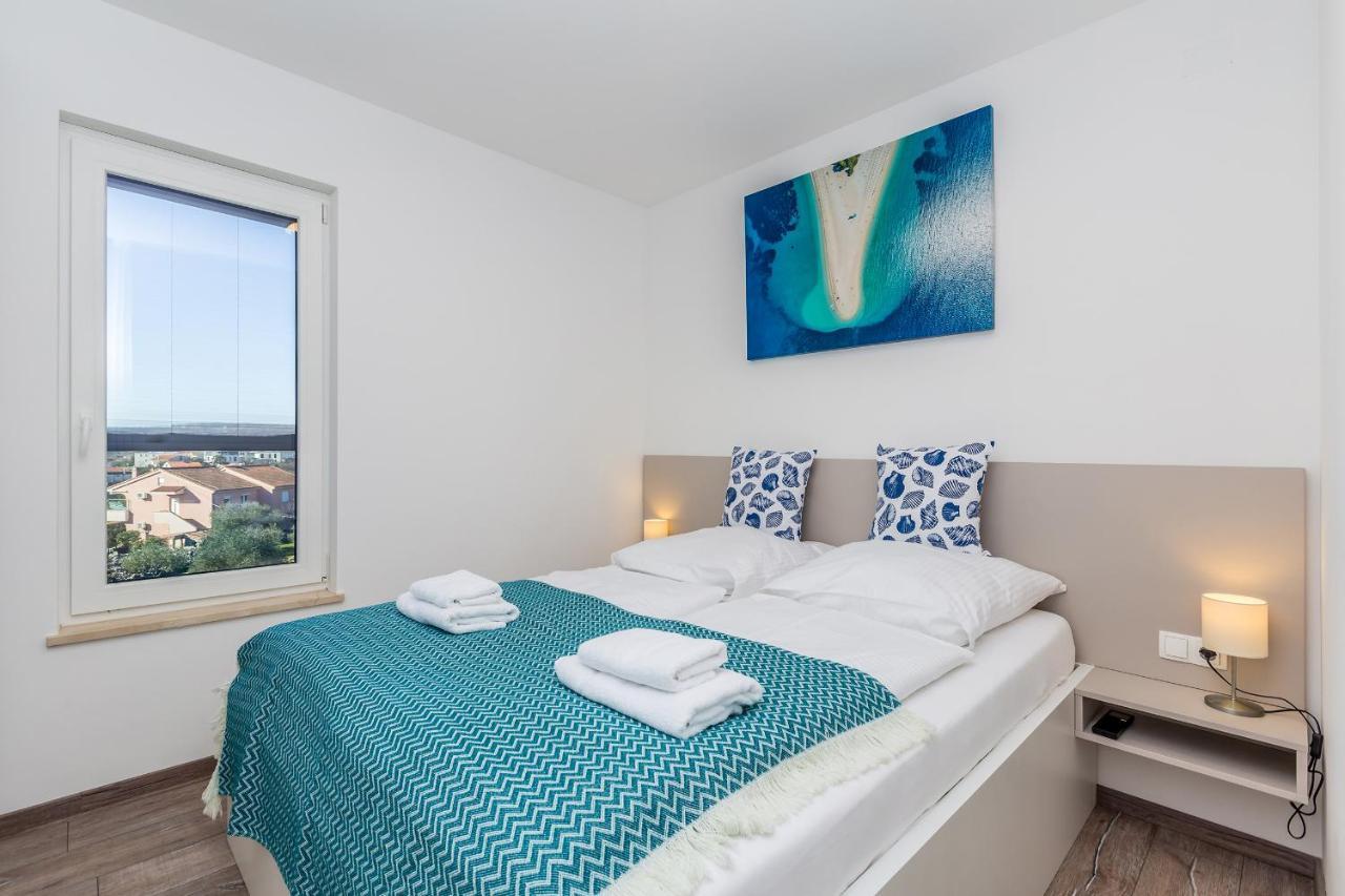 Apartments Luca Krk Town Bagian luar foto