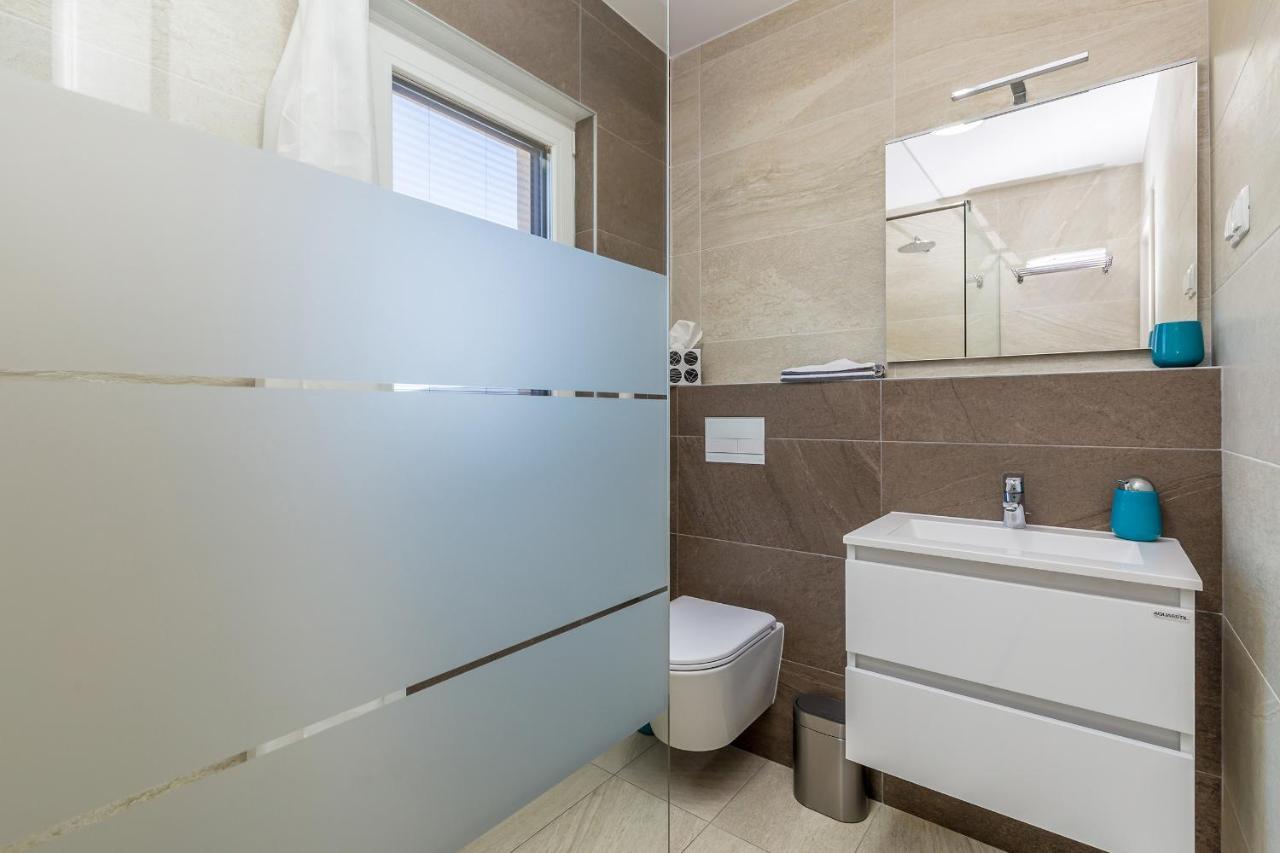 Apartments Luca Krk Town Bagian luar foto